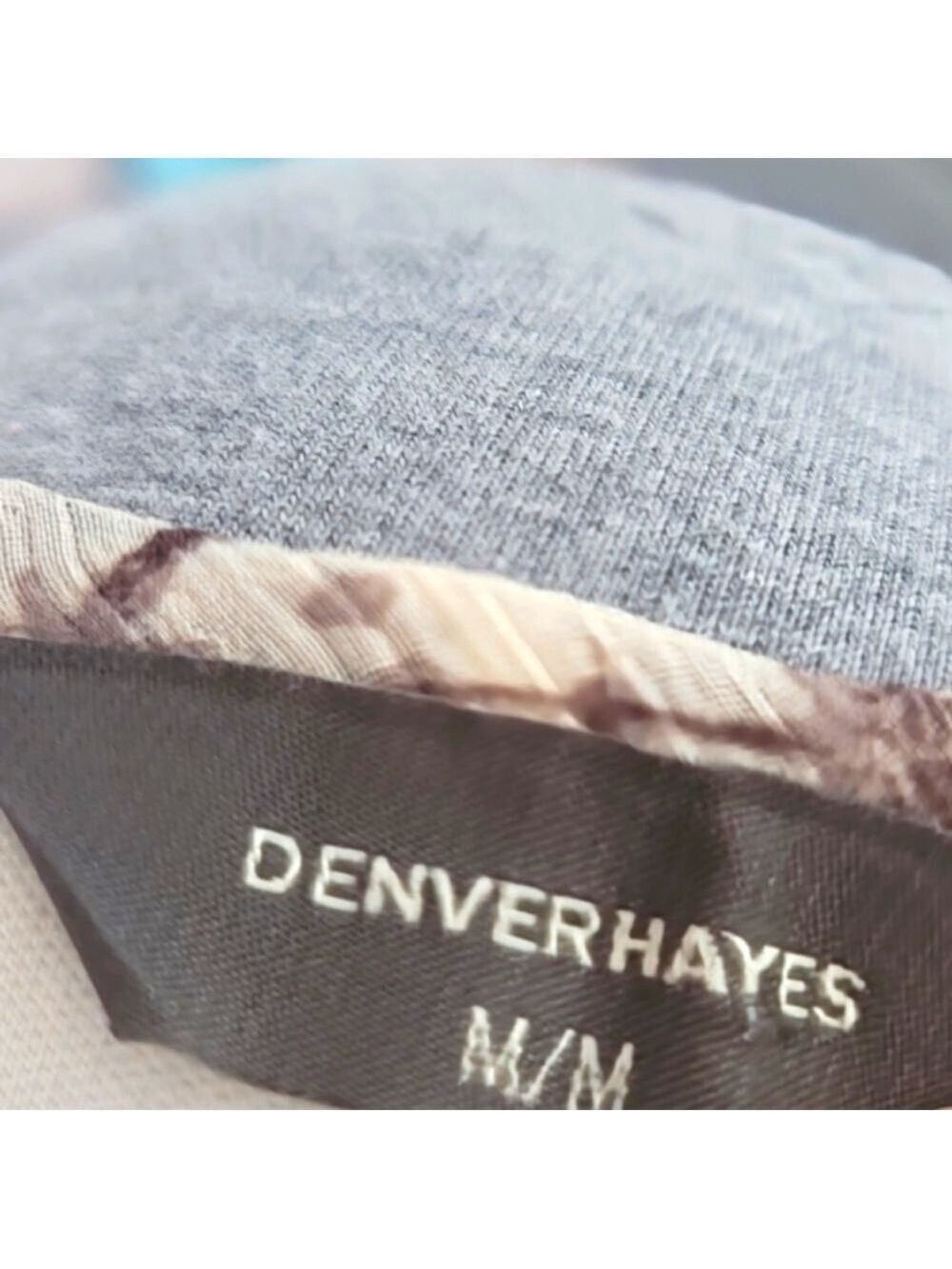 Denver Hayes Ruffled Top Medium - Picture 10 of 12